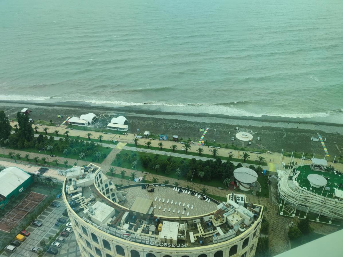 Sea Towers Suite 巴统 外观 照片