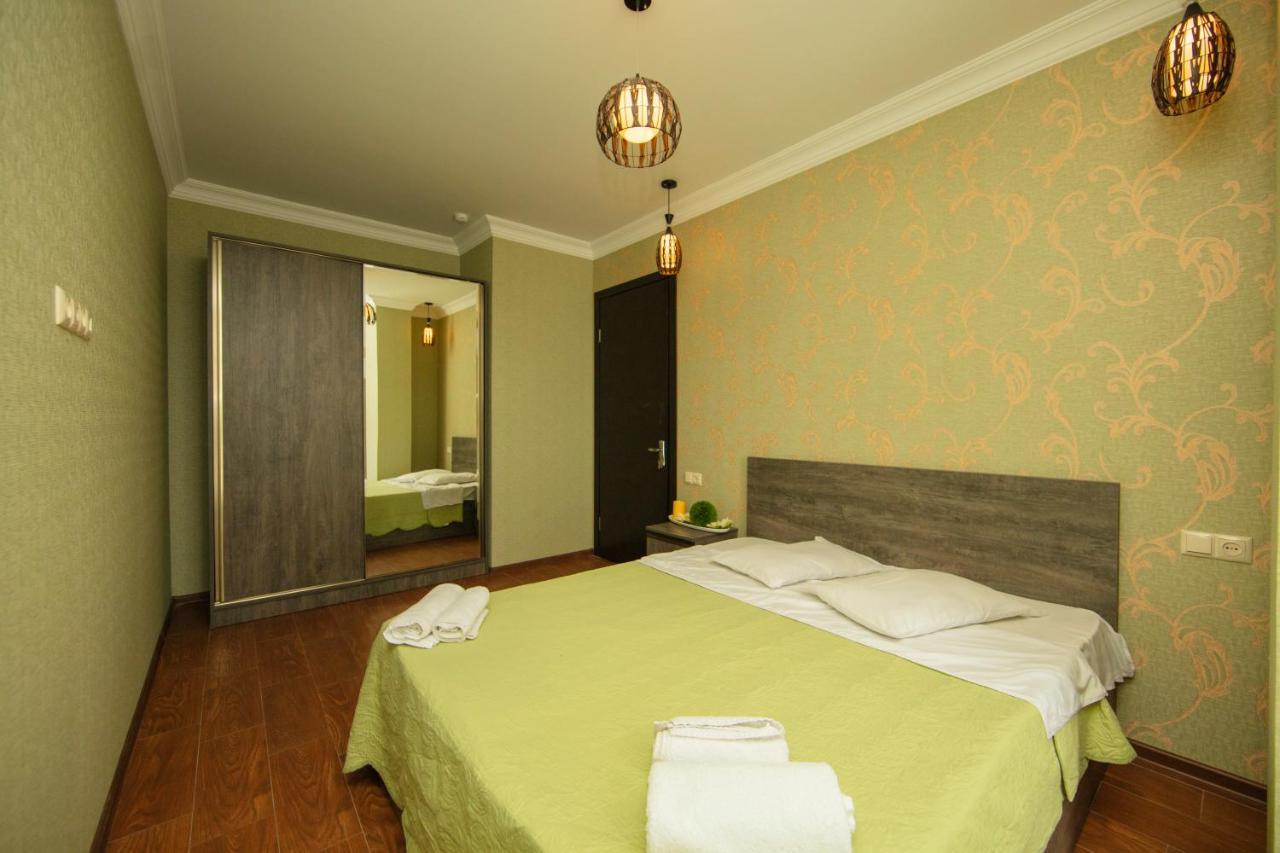 Sea Towers Suite 巴统 外观 照片