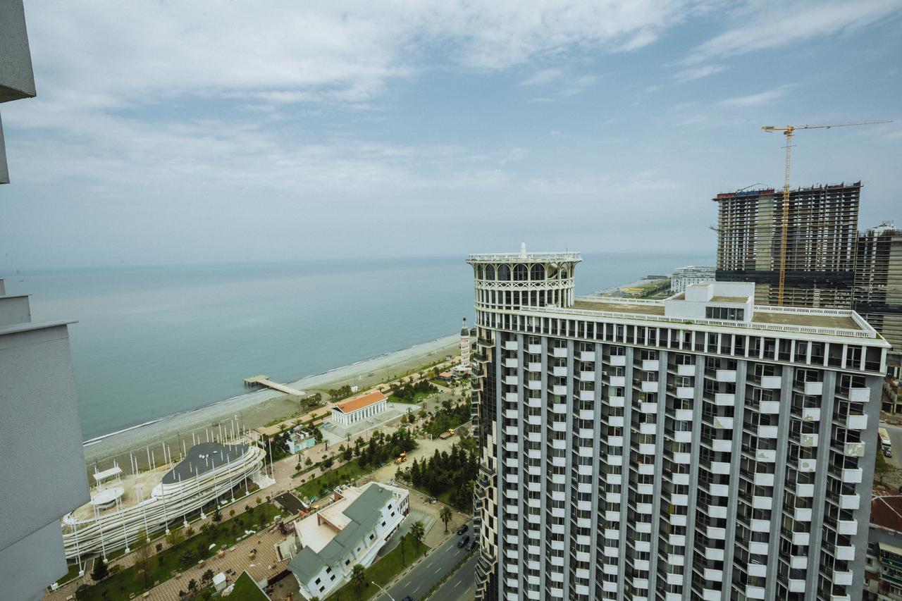 Sea Towers Suite 巴统 外观 照片