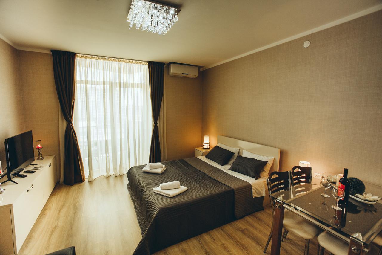 Sea Towers Suite 巴统 外观 照片