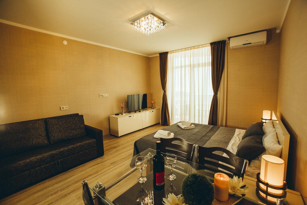 Sea Towers Suite 巴统 外观 照片